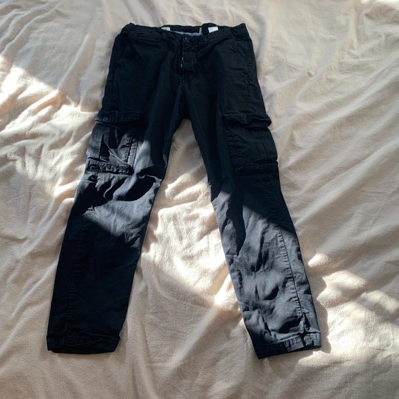 Black Cargo Pants from local French brand Hero Seven - Picture 2 of 6
